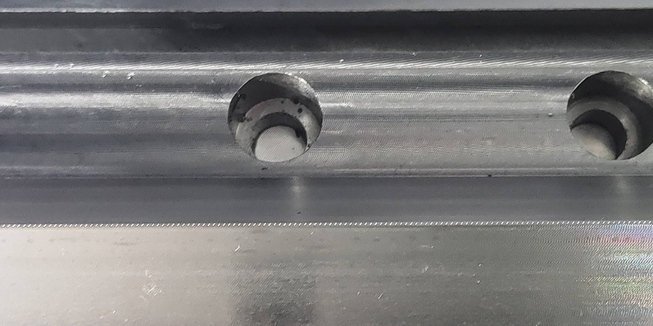 噴頭打孔精雕機(jī) 噴頭打孔精雕機(jī)